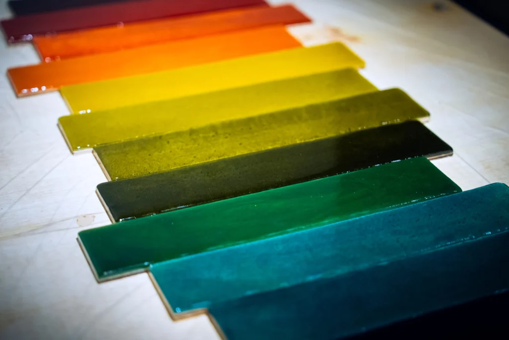 Array of vibrant colors created from micro-algae pigments in SO-Colored, showcasing sustainable and natural design materials.